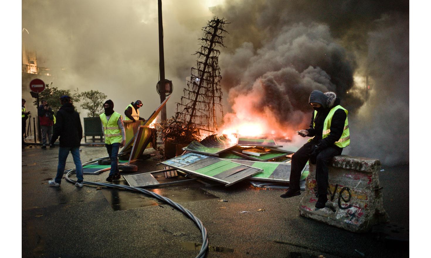 Yellow Vests Demonstration in Paris on December 1st. Boulevard des Capucines. © Stéphane Lagoutte / MYOP