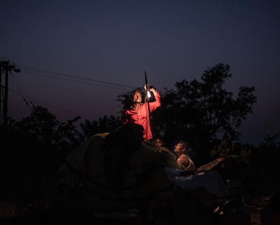 Night falls as early as 6:30pm in the temporary camps put in place by the sugarcane cutters next to the fields. If a family managed stealing a little bit of power from a nearby farm - just enough for a lightbulb and a few phone chargers.